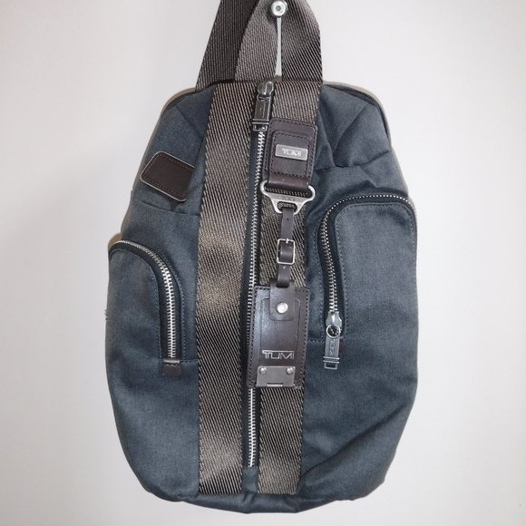 tumi monterey sling bag